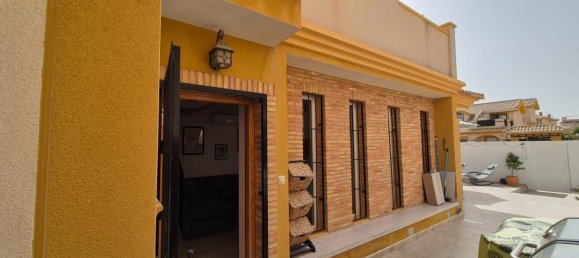 3 bedrooms Villa in Alicante, Spain No. 288697 5