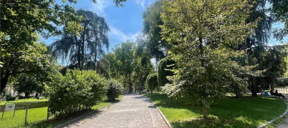 4 bedrooms Apartment in Milan, Italy No. 362668 11