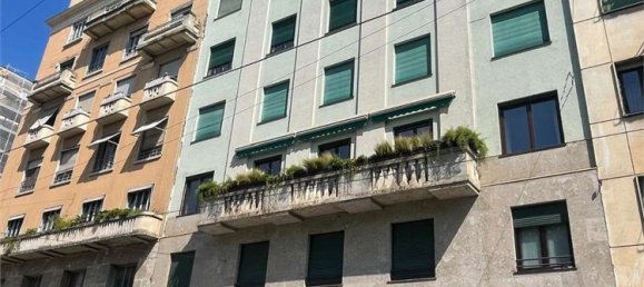 4 bedrooms Apartment in Milan, Italy No. 362668 5