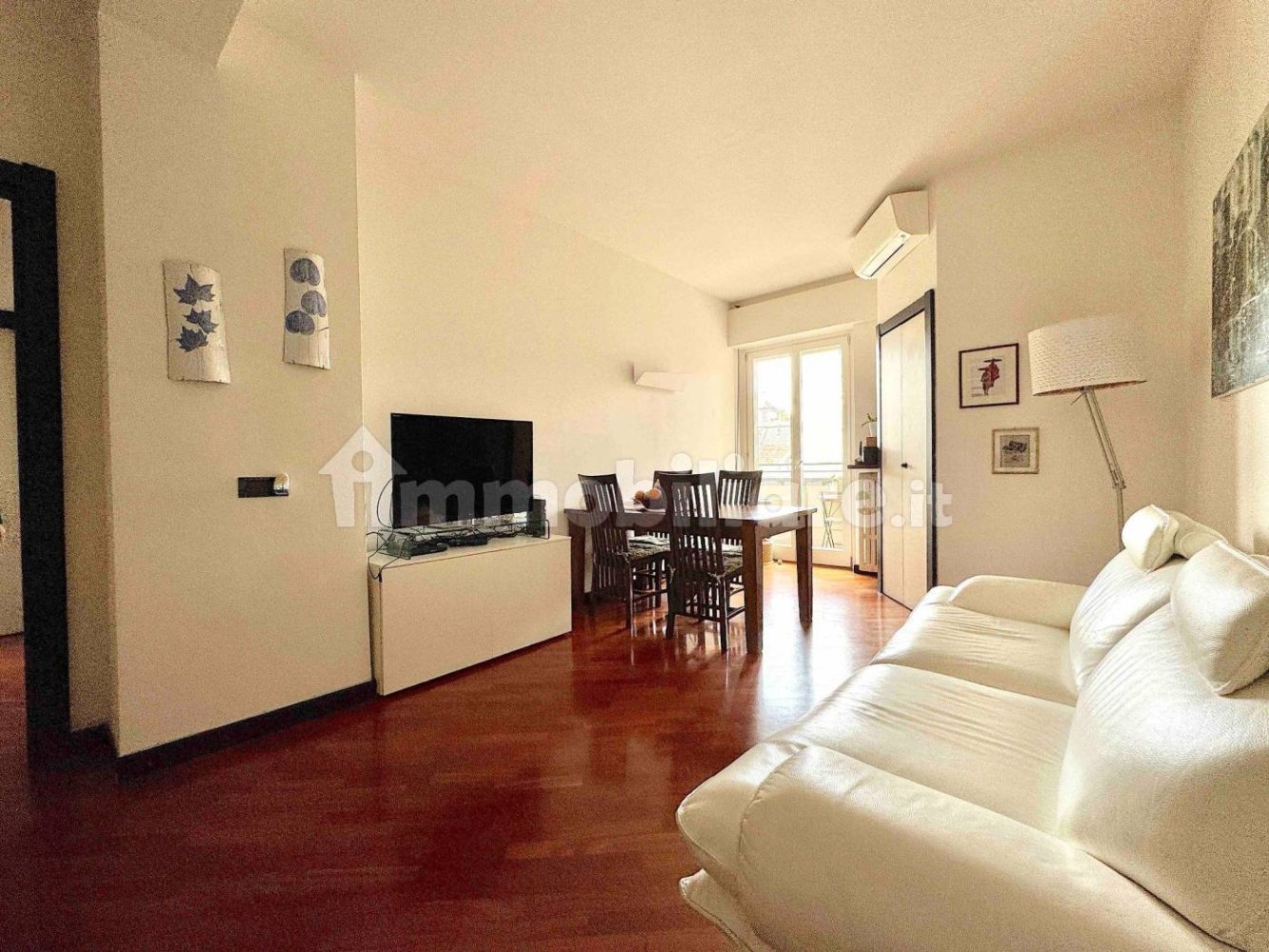 2 Schlafzimmer Wohnung in Milan, Italy, Nr. 345275