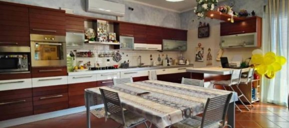 21-Zimmer Villa in Licciana Nardi, Italy, Nr. 36016 72