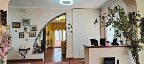 21-Zimmer Villa in Licciana Nardi, Italy, Nr. 36016 49