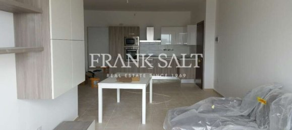 2 bedrooms Apartment in Sliema, Malta No. 3934 2