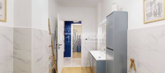 2 bedrooms Apartment in Turin, Italy No. 58926 19