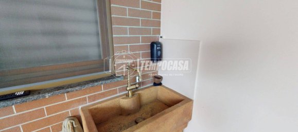 2 bedrooms Apartment in Turin, Italy No. 58926 17