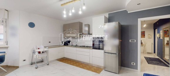 2 bedrooms Apartment in Turin, Italy No. 58926 16