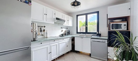 3 bedrooms House in Villabe, France No. 319409 5