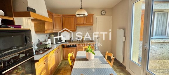 4 bedrooms House in Deux-Sevres, France No. 337123 4