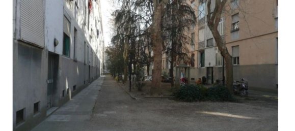 3-salle Appartement à Milan, Italy No. 240841 7