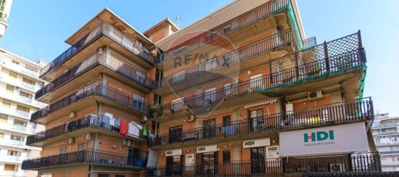 2 bedrooms Apartment in Catania, Italy No. 69763 9