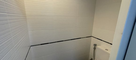 2 bedrooms Condo in Pattaya, Thailand No. 1055 5