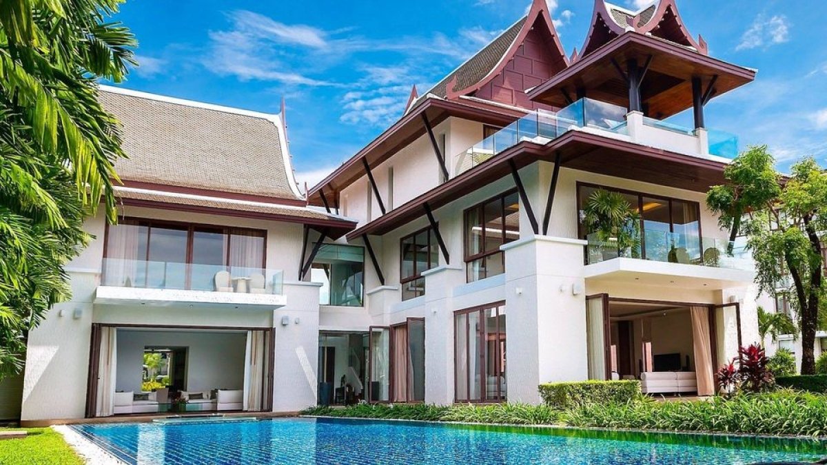 5 bedrooms Villa in Phuket, Thailand No. 5896