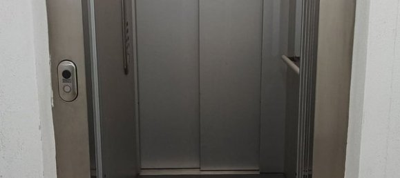 38m² Garage in Rome, Italy No. 256247 3