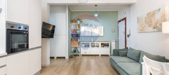 2 bedrooms Apartment in Rome, Italy No. 261921 4