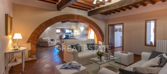 4 bedrooms House in Civitella in Val di Chiana, Italy No. 291152 9