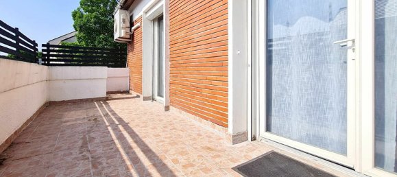 3 bedrooms Apartment in Montmagny, France No. 348732 10