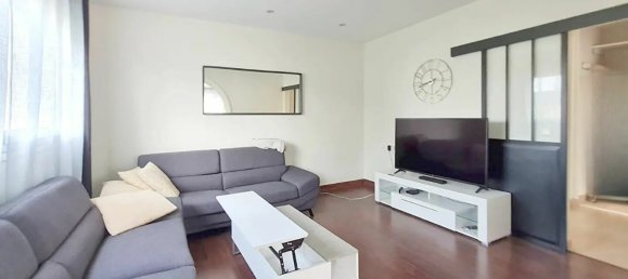 3 bedrooms Apartment in Montmagny, France No. 348732 3