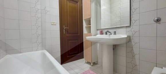 3 Schlafzimmer Wohnung in Matera, Italy, Nr. 17389 76