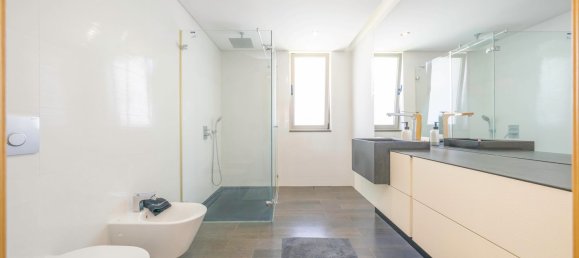 5 bedrooms House in Almada, Portugal No. 78316 17