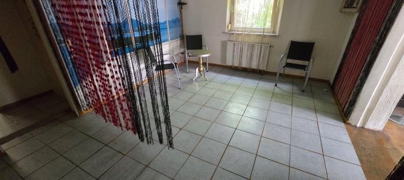 Edificio de 6 habitaciónes en Schwabisch Hall, Germany No. 370063 2