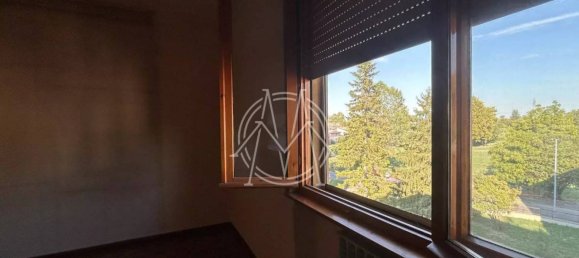 3 bedrooms Apartment in Parma, Italy No. 374245 6