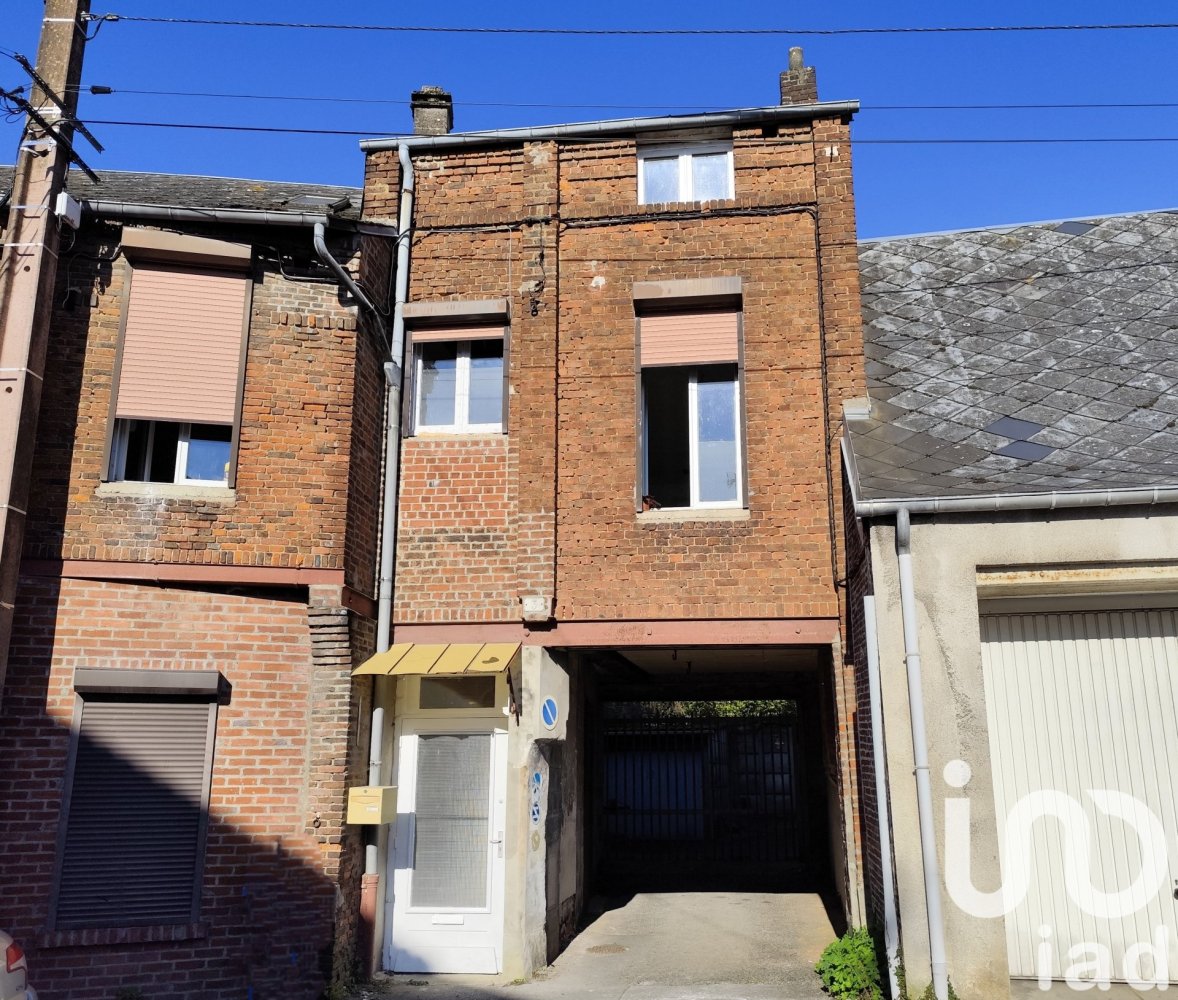 3 bedrooms Townhouse in Hirson, France No. 222548