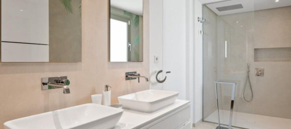 7 bedrooms Apartment in Marbella, Spain No. 36204 6