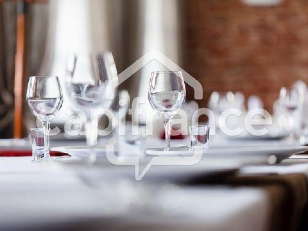 Escritório em Quimper, France 278 m² N.º 17949