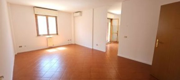 4-Zimmer Wohnung in Rome, Italy, Nr. 280441 4