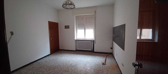 5-salle Appartement à Mercatino Conca, Italy No. 229490 8