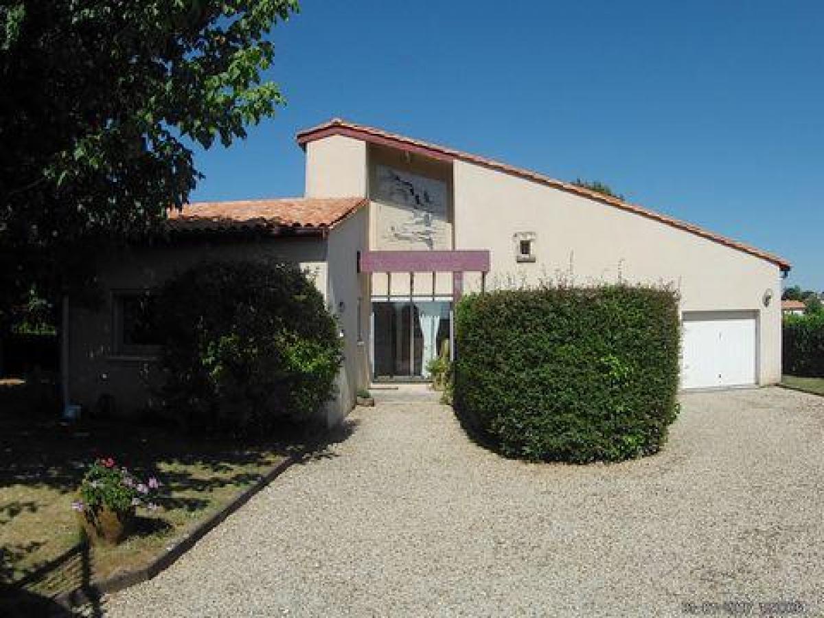 4 غرف نوم منزل في Jarnac, France رقم 29467