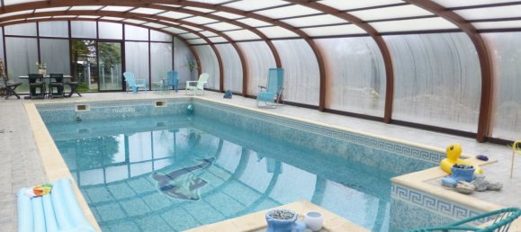 4 chambres Villa à Châteauneuf-sur-Loire, France No. 101011 3