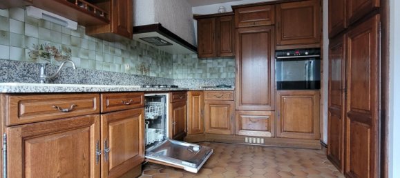 3 Schlafzimmer Haus in La Riche, France, Nr. 326877 8