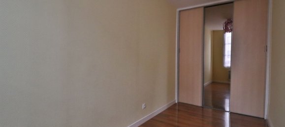 2 bedrooms Apartment in Troyes, France No. 48641 5