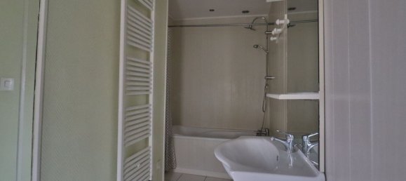 2 bedrooms Apartment in Troyes, France No. 48641 6