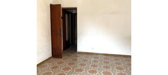 4 rooms House in Palermo, Italy No. 47920 2