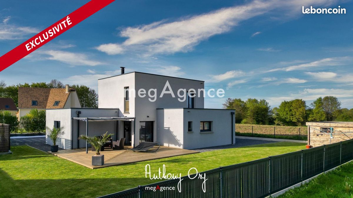 3 bedrooms House in Vire, France No. 354614