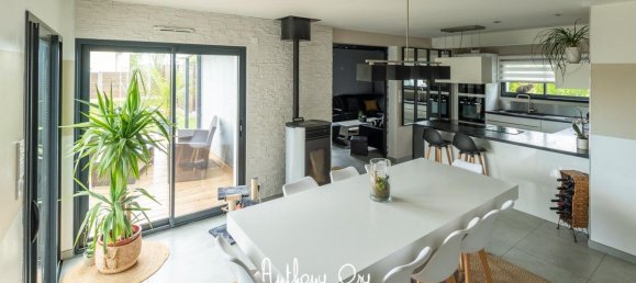 3 bedrooms House in Vire, France No. 354614 10