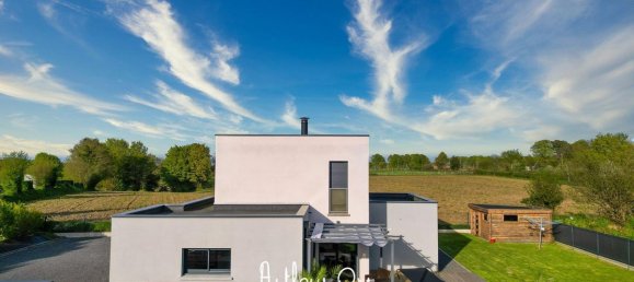 3 bedrooms House in Vire, France No. 354614 3