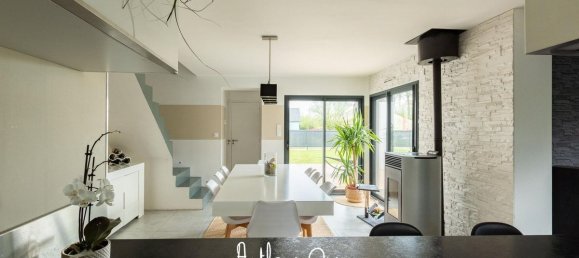 3 bedrooms House in Vire, France No. 354614 7