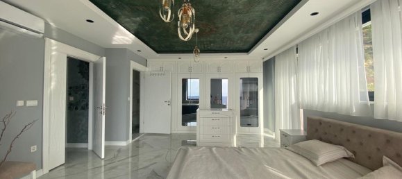 Villa 4+1 in Tepe, Turkey No. 14282 8