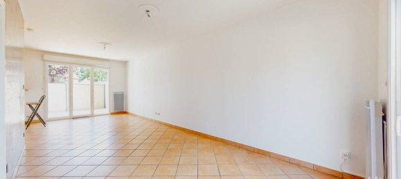 1 bedroom Apartment in Dammarie-les-Lys, France No. 331798 3