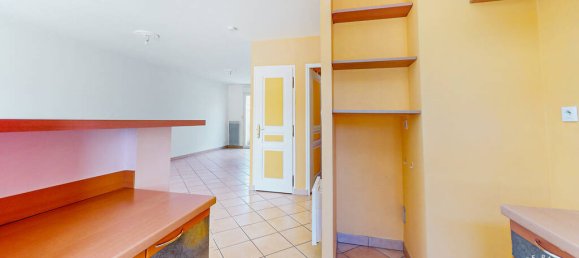 1 bedroom Apartment in Dammarie-les-Lys, France No. 331798 5