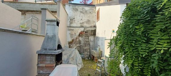 4 rooms House in Collegno, Italy No. 10604 20
