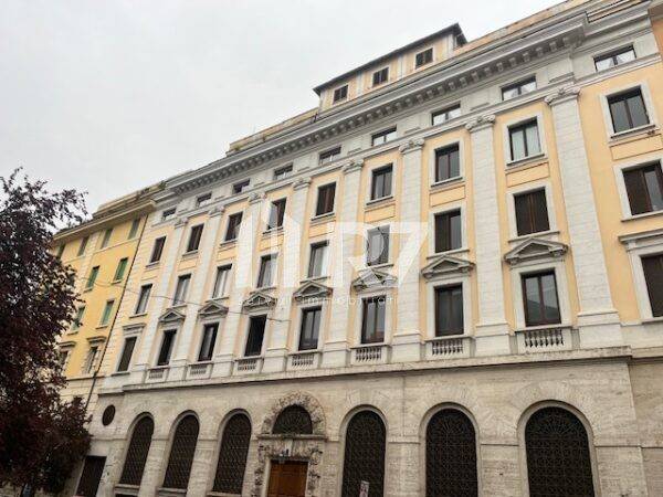 Apartamento de 3 dormitorios en Rome, Italy No. 195841