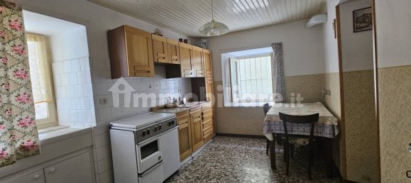 4 Schlafzimmer Haus in Serina, Italy, Nr. 288077 2
