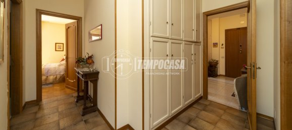 4 rooms Apartment in Perugia, Italy No. 266225 10