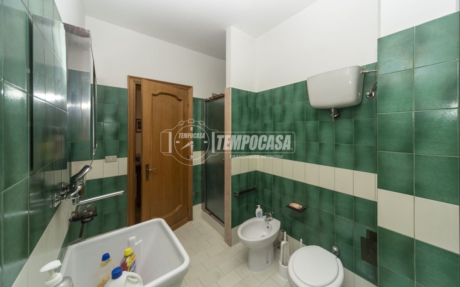 4 rooms Apartment in Perugia, Italy No. 266225