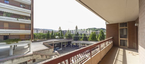 4 rooms Apartment in Perugia, Italy No. 266225 14