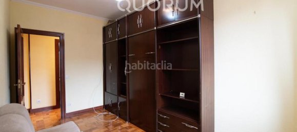 Apartamento de 3 dormitorios en Comunidad Autónoma Vasca, Spain No. 158793 3